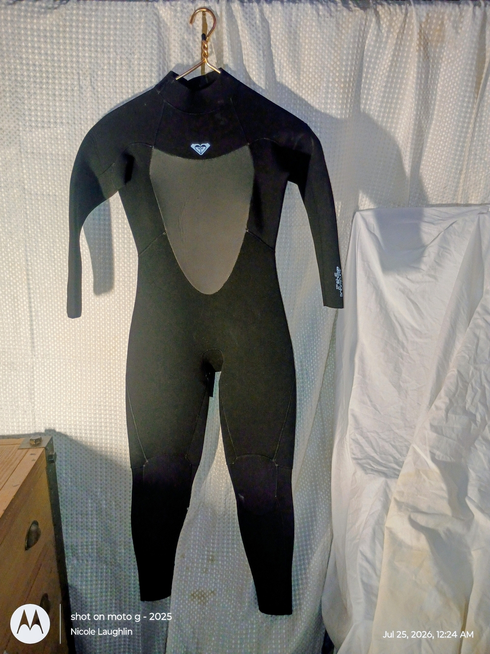 Roxy Black Full-Length Neoprene Wetsuit with Chest Panel
